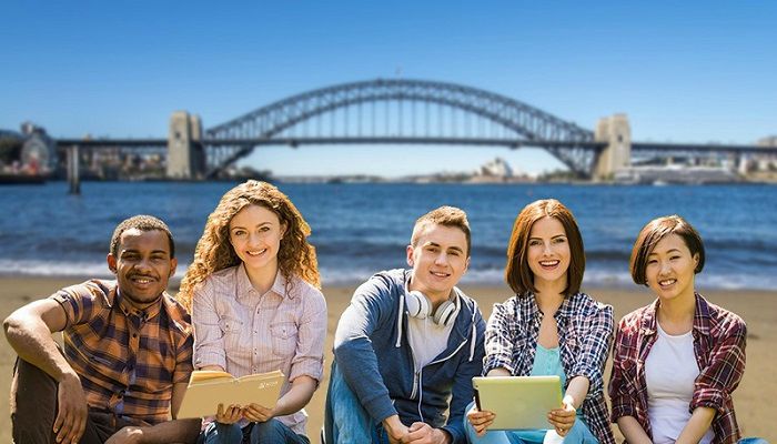 How to Study Abroad in Australia: Top Universities & Scholarships